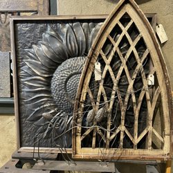 Dock 410 - Sunflower 3D metal panel framed with wood