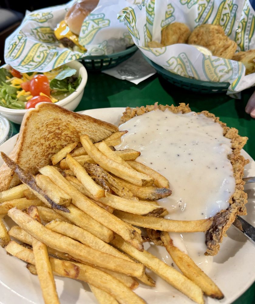 JUCYS HAMBURGERS Updated September 2024 51 Photos & 106 Reviews 2701 N Eastman Rd