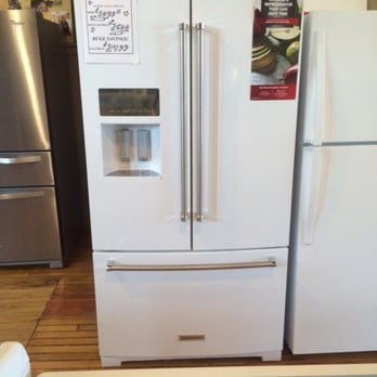 Besko's Appliance - Kitchen Aid 29 cu ft with LED lighting and exterior ice and water. - Appliances Near Me - Easthampton, Massachusetts