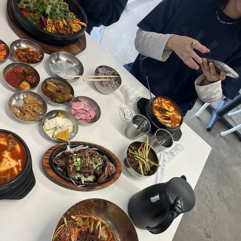 Yoo's Place - Soft 60. Gogi Soon Tofu 50. Dolpan Gondeure Bibimbap 35. Hamburger Steak - Korean Near Me - Irvine, California Yoo's Place - Soft 60. Gogi Soon Tofu 50. Dolpan Gondeure Bibimbap 35. Hamburger Steak - Korean Near Me - Irvine, California