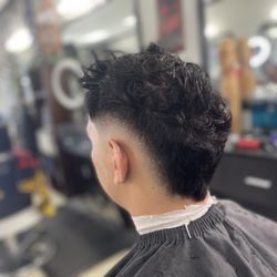 Rich & Famous Barbershop