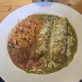 Sabor Cocinabar - Enchiladas verdes :) - Mexican Near Me - San Antonio, Texas Sabor Cocinabar - Enchiladas verdes :) - Mexican Near Me - San Antonio, Texas