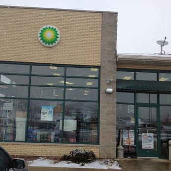 BP - Side shot - Gas Stations Near Me - Kenosha, Wisconsin