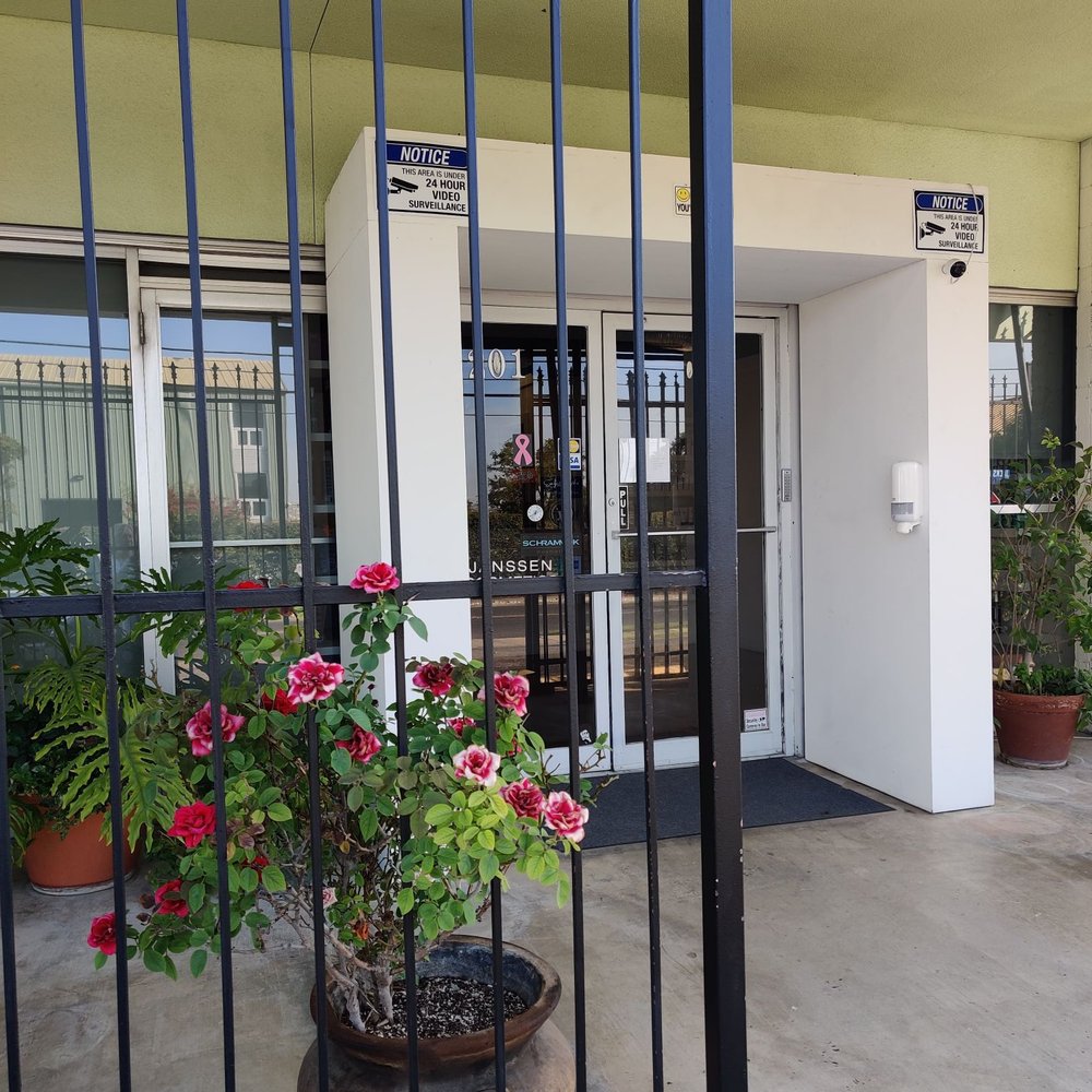 Mecca Beauty - Entry to the Studio. - Hair Salons Near Me - San Antonio, Texas
