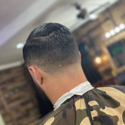 The Barber Republic - Regular mens tapered haircut