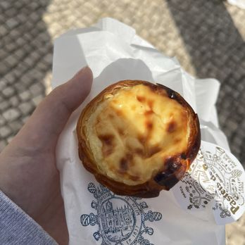 Pastéis de Belém - Pastel de Nata - Bakeries Near Me - Lisbon, 11 Pastéis de Belém - Pastel de Nata - Bakeries Near Me - Lisbon, 11
