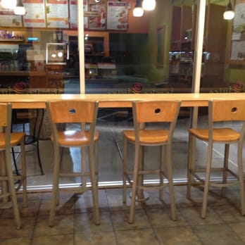 Jamba - Seating area to dine - Juice Bars & Smoothies Near Me - Phoenix, Arizona
