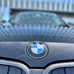 Peninsula Limo - BMW 740i