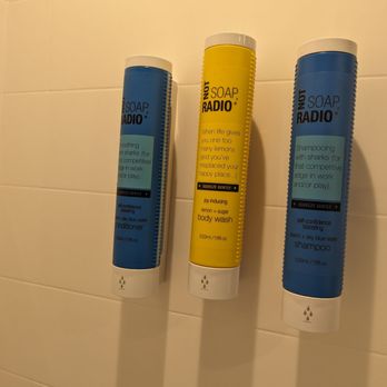 Tru by Hilton Indianapolis Downtown - In shower shampoo, conditioner, body soap - Hotels Near Me - Indianapolis, Indiana Tru by Hilton Indianapolis Downtown - In shower shampoo, conditioner, body soap - Hotels Near Me - Indianapolis, Indiana