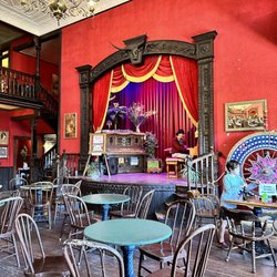1880 Town - Inside saloon