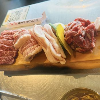 Daldongnae Korean BBQ - Dundas Square - Galbi, pork belly, pork jowl, and rib fingers! - Korean Near Me - Toronto, Ontario