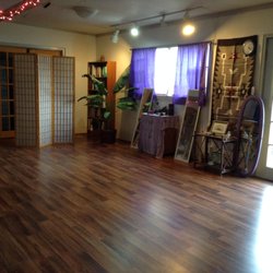 Elona's Circle of Healing Arts - Yoga-size with Elona, Katelyn, Kimberly or Solay: M-F from 3-4 pm.