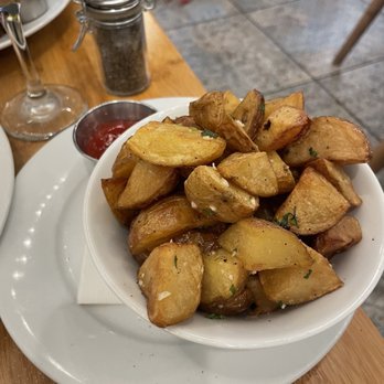 Bloom - House Potatoes - American Near Me - Santa Clara, California Bloom - House Potatoes - American Near Me - Santa Clara, California
