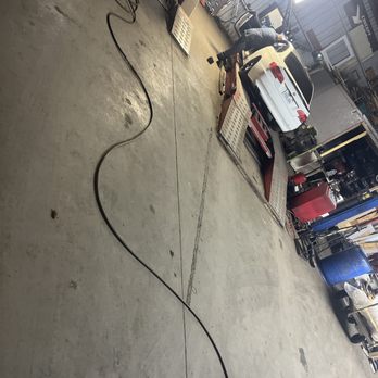 Carlos Brakes & Alignment - Alignment - Auto Repair Near Me - Los Angeles, California Carlos Brakes & Alignment - Alignment - Auto Repair Near Me - Los Angeles, California