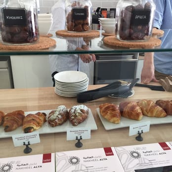 Hailed Coffee - Display counter - Coffee & Tea Near Me - Toronto, Ontario Hailed Coffee - Display counter - Coffee & Tea Near Me - Toronto, Ontario