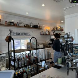 Froth Coffee Roasters - Inside