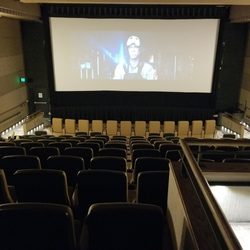 Isis Theatre - Aaahh, practically empty theater, my favorite!