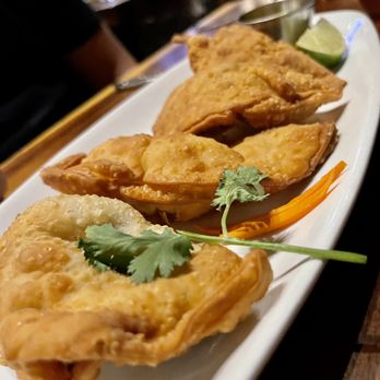 Limón - Empanadas - Peruvian Near Me - Walnut Creek, California Limón - Empanadas - Peruvian Near Me - Walnut Creek, California