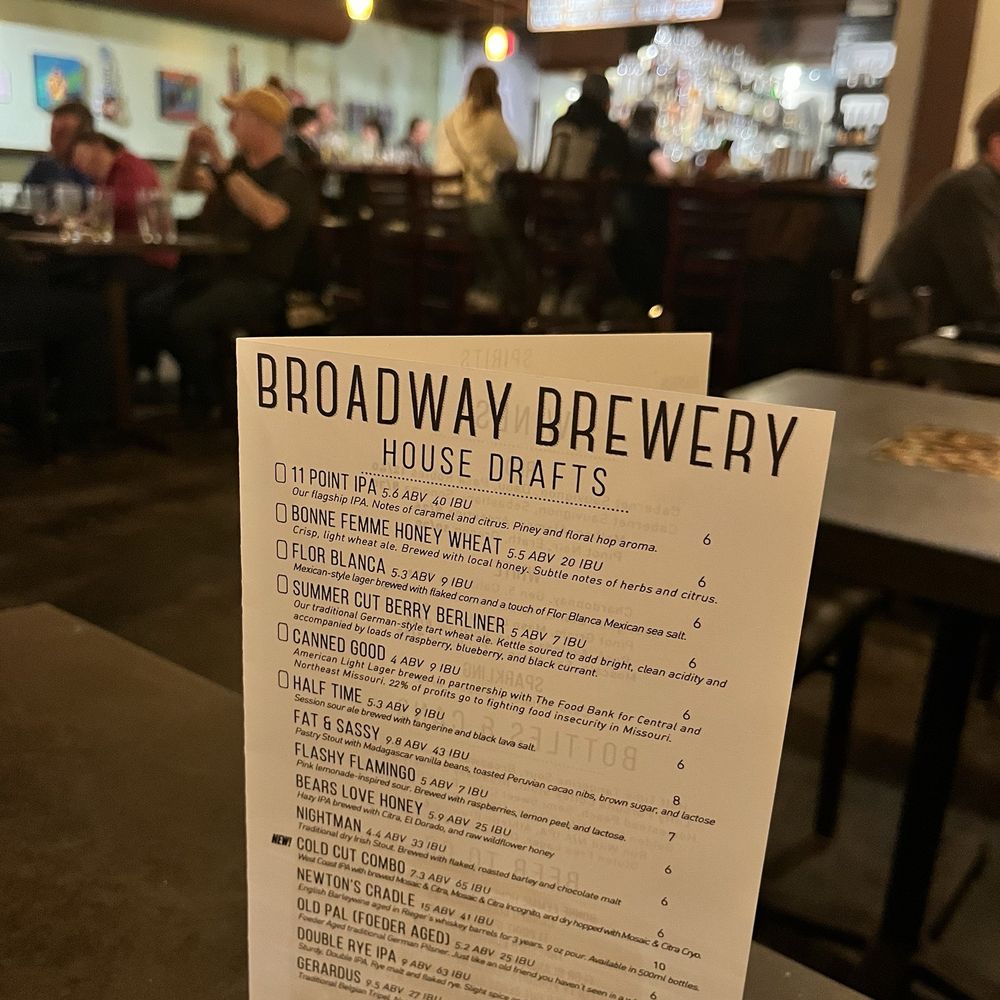 Broadway Brewery - Menu and interior - Brewpubs Near Me - Columbia, Missouri Broadway Brewery - Menu and interior - Brewpubs Near Me - Columbia, Missouri