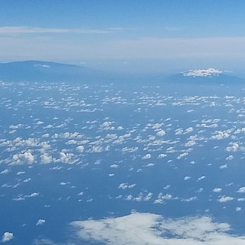 Southwest Airlines - first view of the Hawaiian islands 400 miles from Lihue - Airlines Near Me - Lihue, Hawaii Southwest Airlines - first view of the Hawaiian islands 400 miles from Lihue - Airlines Near Me - Lihue, Hawaii