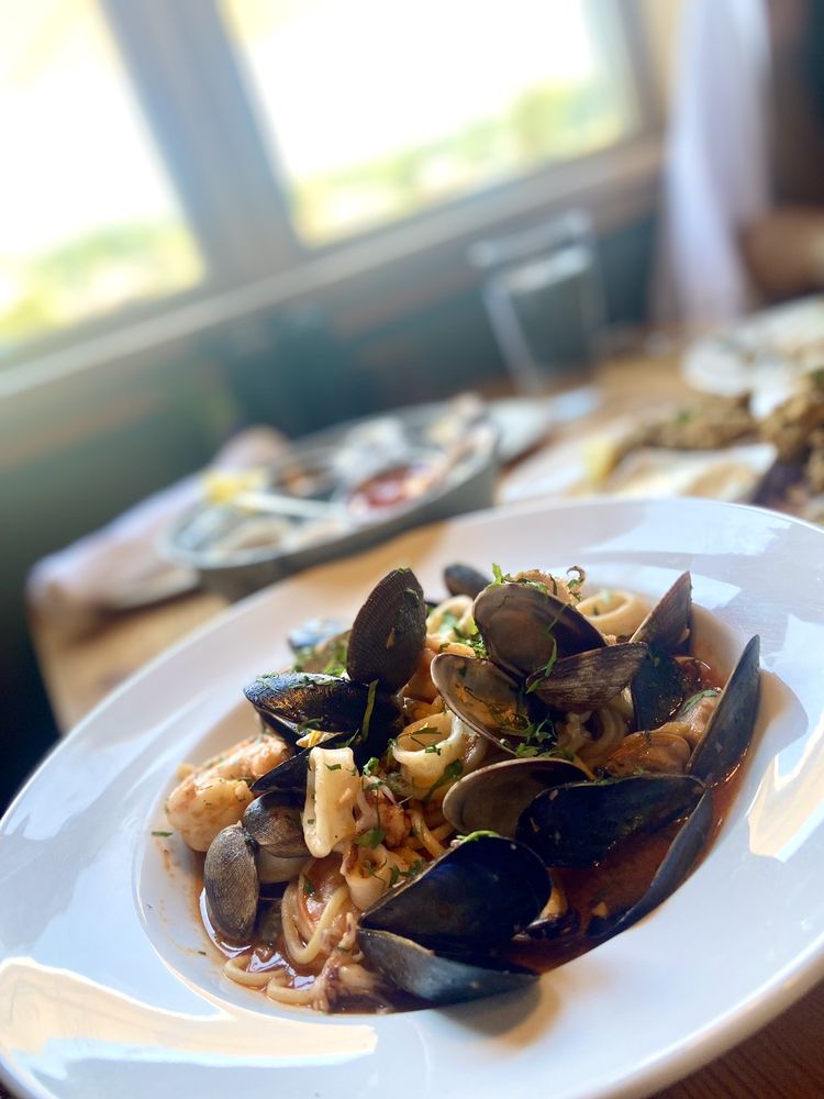 Nell Thorn Restaurant & Pub Image