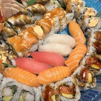 Yoomi Sushi - Sushi Bars Near Me - Locust Hill, Ontario Yoomi Sushi - Sushi Bars Near Me - Locust Hill, Ontario