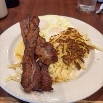 Uncle Bill's Pancake & Dinner House - Breakfast & Brunch Near Me - Ballwin, Missouri Uncle Bill's Pancake & Dinner House - Breakfast & Brunch Near Me - Ballwin, Missouri