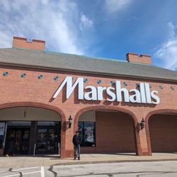 Marshalls - Entrance