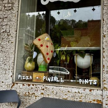 Moonrise Pizza - Cute storefront - Wine Bars Near Me - Amador City, California