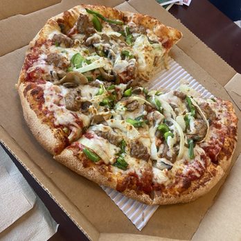 Marco's Pizza - Deluxe med pizza. Perfect for 2 - Pizza Near Me - St. Albans, West Virginia
