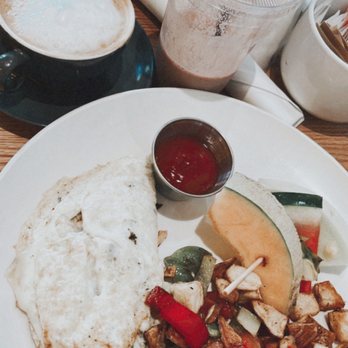 Breakfast Club- Biltmore - Lean green omelette, smoothie, latte - Breakfast & Brunch Near Me - Phoenix, Arizona Breakfast Club- Biltmore - Lean green omelette, smoothie, latte - Breakfast & Brunch Near Me - Phoenix, Arizona