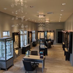 Lynn Burford, OD - Frame Shop