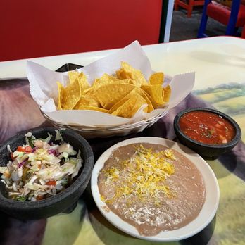 El Rodeo Restaurant - Chips, salsa, refried beans, and cabbage slaw - Mexican Near Me - Moses Lake, Washington El Rodeo Restaurant - Chips, salsa, refried beans, and cabbage slaw - Mexican Near Me - Moses Lake, Washington