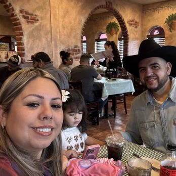 Antonio's italian Grill - Enjoying lunch at Antonio's Italian Grill & Seafood - Italian Near Me - Deer Park, Texas Antonio's italian Grill - Enjoying lunch at Antonio's Italian Grill & Seafood - Italian Near Me - Deer Park, Texas