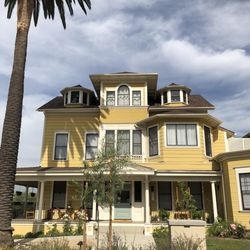 Evanston Inn