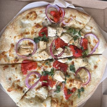 La Tour Cafe - Chili Lime Chicken Pizza - Cafes Near Me - Honolulu, Hawaii La Tour Cafe - Chili Lime Chicken Pizza - Cafes Near Me - Honolulu, Hawaii