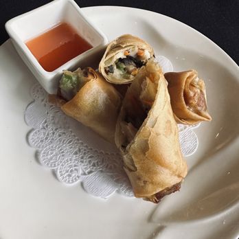 Dim Sum Bloom  - Spring Roll with Chicken - Dim Sum Near Me - New York, New York