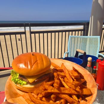 Oceans Cafe and Grill - Cheeseburger with sweet potato fries - Breakfast & Brunch Near Me - Playa Del Rey, California