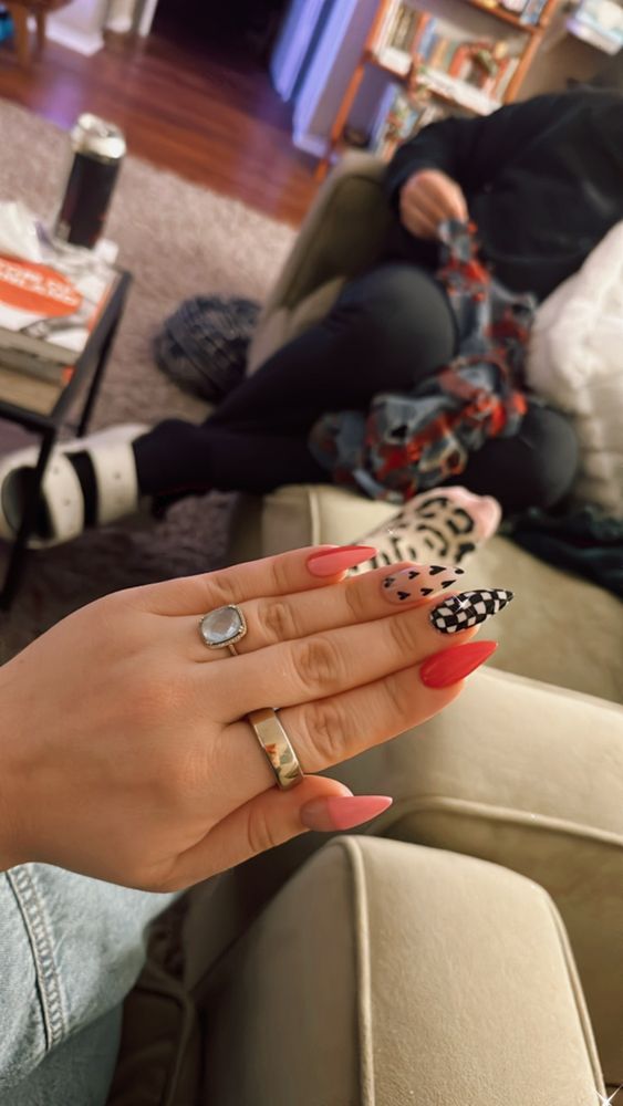 POLISHED A NAIL SALON & SPA Updated September 2024 264 W Housatonic