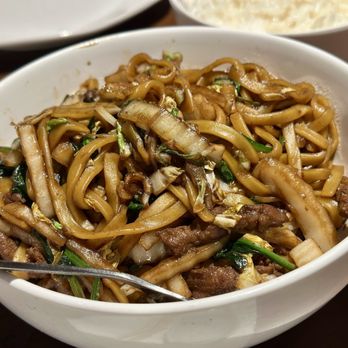 Ugly Dumpling - Shredded Beef Stir-fried Noodles - Dim Sum Near Me - Richmond, Virginia