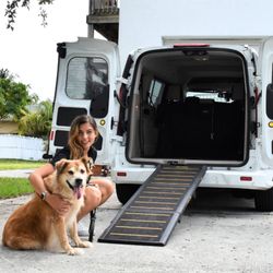 The Pet Taxi - We offer the smoothest "step-aboard" in town!