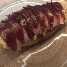 Duck jamon pintxo