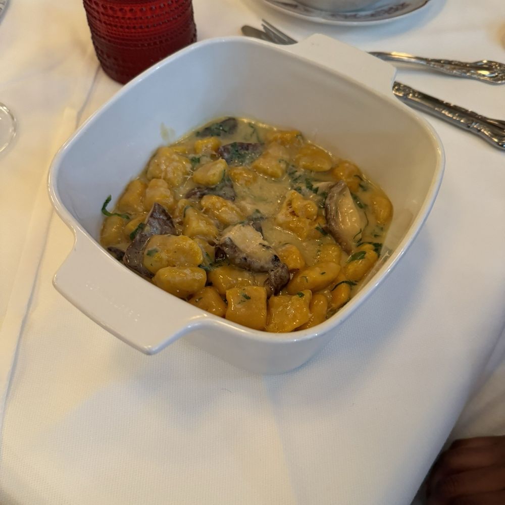 Sfoglina - Downtown - Nonnas potato Gnocchi - Italian Near Me - Washington, DC, District of Columbia