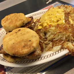 Jalapeño chicken biscuit and hash browns Jalapeño chicken biscuit and hash browns