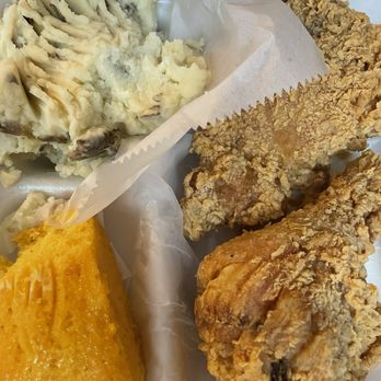 Butter Funk Kitchen - Fried chicken, Mashed Potatoes, cornbread - Southern Near Me - Houston, Texas