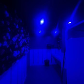 Kalaveras - Blue light bathroom - Breakfast & Brunch Near Me - Newport Beach, California Kalaveras - Blue light bathroom - Breakfast & Brunch Near Me - Newport Beach, California