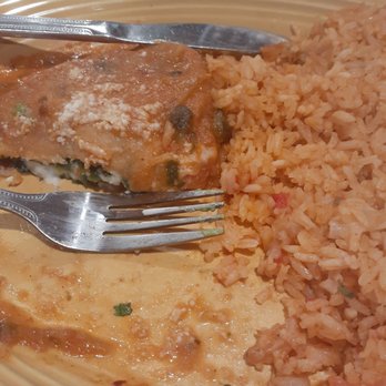 Casa Ramos - Chili relleno and rice - Mexican Near Me - Rancho Cordova, California