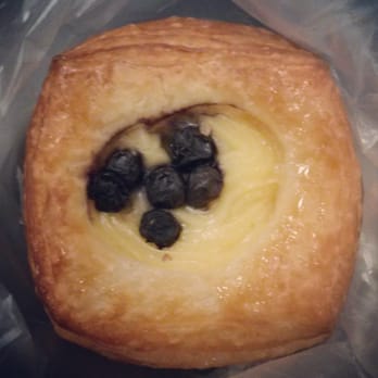 Bread House - Blueberry danish - Coffee & Tea Near Me - Honolulu, Hawaii