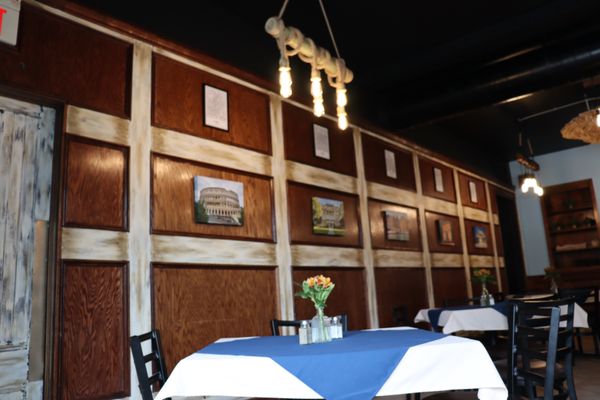 Explorers Bistro by null