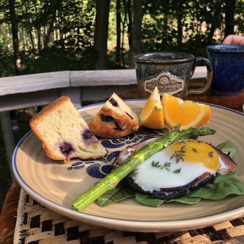 Hidden Serenity Bed & Breakfast - Breakfast on the porch when it's nice out. - Bed & Breakfast Near Me - West Bend, Wisconsin Hidden Serenity Bed & Breakfast - Breakfast on the porch when it's nice out. - Bed & Breakfast Near Me - West Bend, Wisconsin